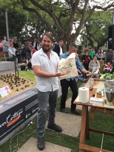 Paul West - River Cottage Australia showcases the Greenleaf Bag and Farmers Feed My Family